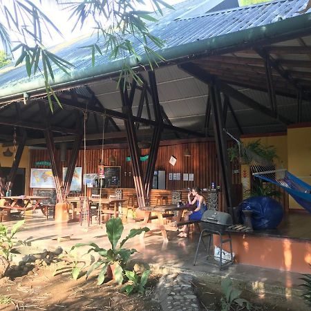 Luminosa Uvita Hostel Екстериор снимка