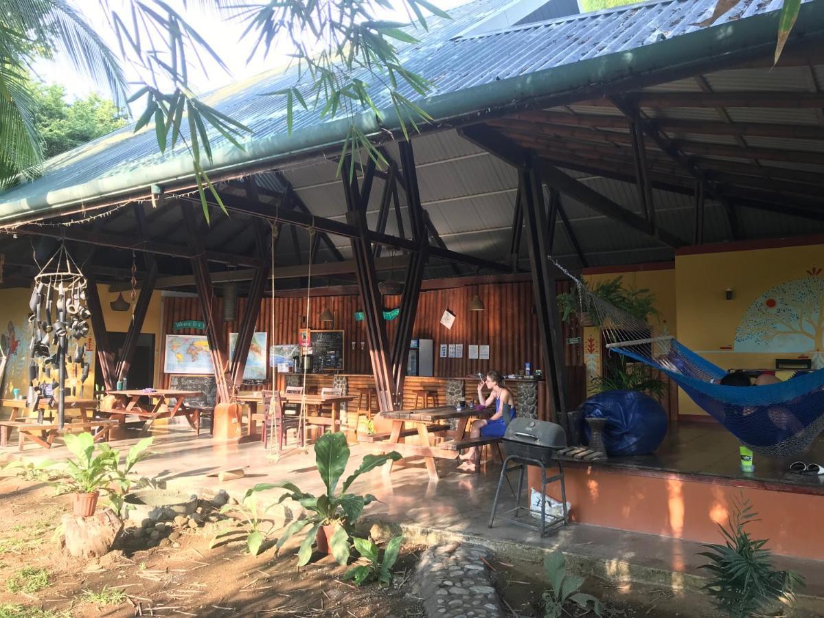 Luminosa Uvita Hostel Екстериор снимка