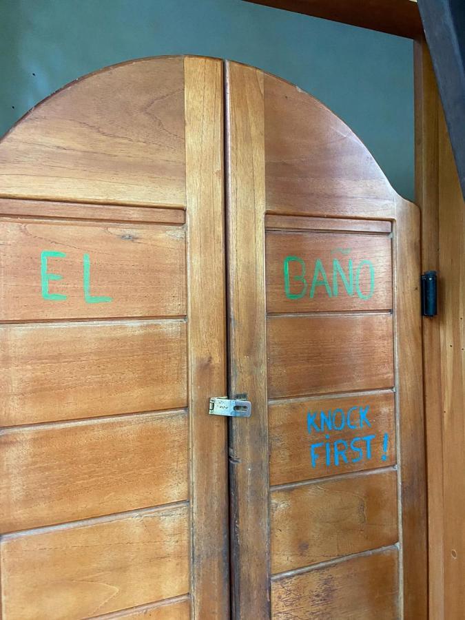 Luminosa Uvita Hostel Екстериор снимка