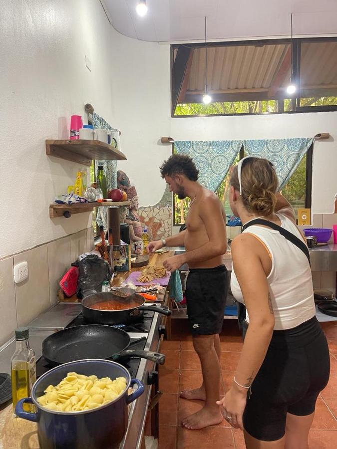 Luminosa Uvita Hostel Екстериор снимка